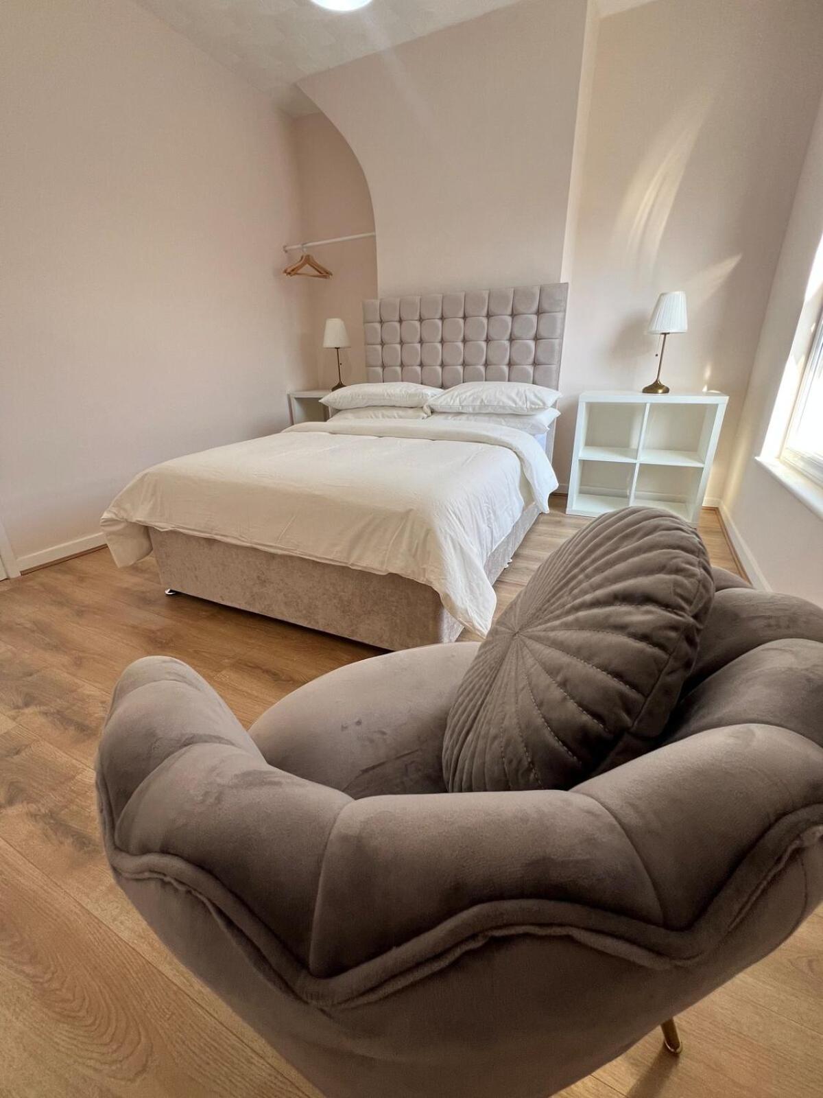 Holiday home Rose House Stylish 3 Bed Near Anfield And Goodison Park Liverpool